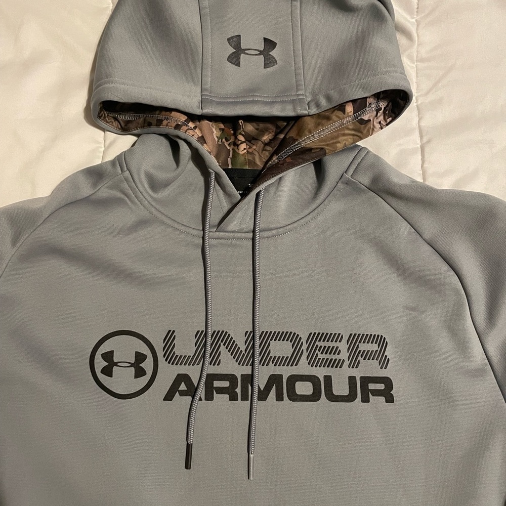 Under Armour Hoodie